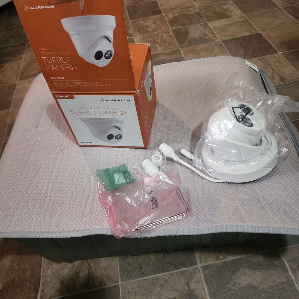 Brand New Alarm.com Turret Camera 1080p Indoor Outdoor Model Number Adcvc 836